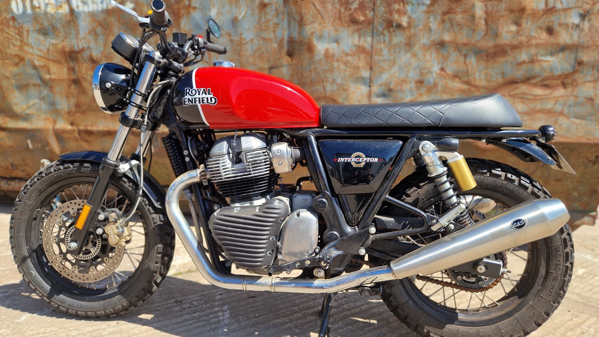Next Live Auction: 8th May